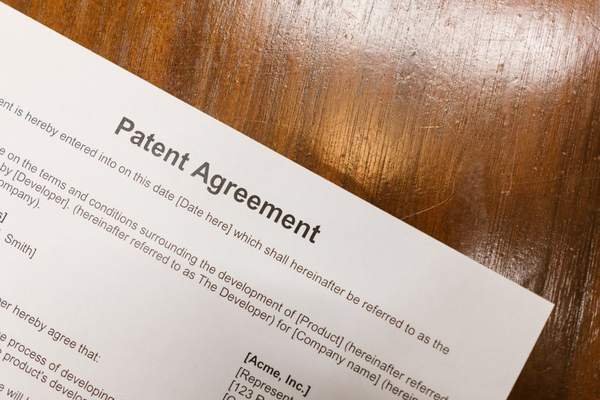 business contract basics uk